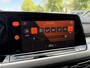 Volkswagen Golf 1.0 TSI Life // LED koplampen // trekhaak //