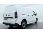 Volkswagen e-Transporter L2H1 64kWh 218pk RWD 3.2T Life-Intro /Direct leverbaar