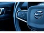 Volvo XC40 T4 AUT8 190PK R-Design | Volvo XC40 T4 AUT8 R-Design Elektrisch verstelbare voorstoelen met geheugen, Nubuck/Lederen bekleding, Harman Kardon Premium Audio, Park Assist voor & achter met camera, Volvo On Call met applicatie, Sensus Full Map Navigatie, Bluetooth telefoonvoorbereiding, 18" Lichtmetalen velgen, Sportonderstel