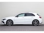 Mercedes-Benz A-klasse 250 e AMG Line Facelift, Nightpack, Pano, Widescreen, 18" Hybrid