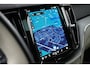 Volvo XC60 2.0 T6 Plug-in hybrid AWD Plus Dark | Panoramadak | Stoel- & stuurverwarming | Keyless | 20" | Camera | BLIS | Trekhaak .