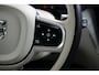 Volvo XC60 2.0 T6 Plug-in hybrid AWD Plus Dark | Panoramadak | Stoel- & stuurverwarming | Keyless | 20" | Camera | BLIS | Trekhaak .