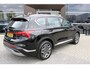 Hyundai Santa Fe 1.6 T-GDI PHEV Comfort Smart 7p. | Eleketrisch bedienbare stoelen | Lederen bekleding | Navigatie | Parkeersensoren | Achteruitrijcamera | Stoelverwarming | | Achterbank in delen neerklapbaar | Achterbank verstelbaar | Achteruitrijcamera