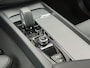 Volvo XC60 2.0 T6 Plug-in hybrid AWD Plus Dark | Adaptive cruise control | 360° camera | Trekhaak | Stoel- en stuurverwarming | Dode hoek detectie BLIS |