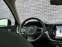 Volvo XC60 2.0 T6 Plug-in hybrid AWD Plus Dark | Adaptive cruise control | 360° camera | Trekhaak | Stoel- en stuurverwarming | Dode hoek detectie BLIS |
