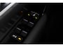 Land Rover Range Rover Velar P250 Turbo AWD S | 22 Inch | ACC | Trekhaak | Camera | Stoelverwarming | Getint Glas