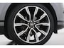 Land Rover Range Rover Velar P250 Turbo AWD S | 22 Inch | ACC | Trekhaak | Camera | Stoelverwarming | Getint Glas