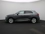 Audi Q3 35 TFSI S edition 150 PK | S-Line | Automaat | Parkeersensoren | Trekhaak | Navigatie | Stoelverwarming | Keyless | LED Matrix | Virtual Cockpit Plus | Climate Control |