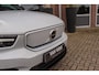 Volvo XC40 Recharge Plus | 1e eigenaar | NL auto | 20 inch | LED | DAB | Camera | Carplay | Stuur+voorruit verwarming | Half leder | Ski-luik | inc BTW