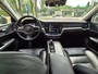 Volvo V60 Cross Country 2.0 B5 AWD Pro AUTOMAAT | Afn. Trekhaak | Panodak | Adapt. Cruise Control | LM Velgen | Climate Control