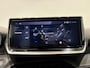 Peugeot e-2008 EV Allure Avantage 54 kWh | Navi | Onboard lader 11 Kw - 3 fase | Warmtepomp | LONG RANGE l DEMO l Bel voor actuele km-stand