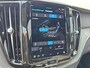 Volvo XC60 2.0 T6 Plug-in hybrid AWD Ultra Black Edition | Luchtvering | Bowers & Wilkins Audio | Massagefunctie voorstoelen | 360 graden camera |
