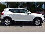 Volvo XC40 T2 129pk Aut. Momentum Core | Navigation Tech | Airco | LM velge