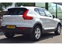 Volvo XC40 T2 129pk Aut. Momentum Core | Navigation Tech | Airco | LM velge