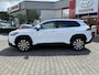 Toyota Corolla Cross HYBRID 140 STYLE STOEL/STUURVERW BLIND-SPOT PARK-SENSOREN NAVI APPLE/ANDROID EL-ACHTERKLEP 18" LM-VELGEN