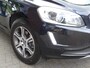 Volvo XC60 momentum half leer