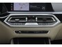 BMW X5 xDrive30d High Exe. 7p. M Sport / Trekhaak / Panoramadak / Camera / Head-up / Softclose / 20'' / Harman Kardon / Luchtvering / Laser LED / Keyless / Leder / Apple CarPlay / Stuurverwarming / DAB / ACC / Zonnescherm zijruite