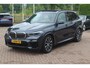 BMW X5 xDrive30d High Exe. 7p. M Sport / Trekhaak / Panoramadak / Camera / Head-up / Softclose / 20'' / Harman Kardon / Luchtvering / Laser LED / Keyless / Leder / Apple CarPlay / Stuurverwarming / DAB / ACC / Zonnescherm zijruite