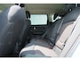 MINI Clubman 1.5 Cooper Chili Business Plus | 1 jaar BOVAG-garantie | Camera | Parkeersensoren | Trekhaak (afneembaar) | All-Season Banden | Harman Kardon