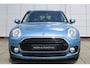 MINI Clubman 1.5 Cooper Chili Business Plus | 1 jaar BOVAG-garantie | Camera | Parkeersensoren | Trekhaak (afneembaar) | All-Season Banden | Harman Kardon
