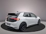 Volkswagen ID.3 Pro Business 204pk Automaat Adaptive cruise control, Stuurwiel verwarmd, Achteruitrijcamera, Navigatie, LED matrix koplampen, Stoelverwarming, Parkeersensoren