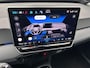 Volkswagen ID.3 Pro Business 204pk Automaat Adaptive cruise control, Stuurwiel verwarmd, Achteruitrijcamera, Navigatie, LED matrix koplampen, Stoelverwarming, Parkeersensoren