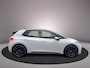 Volkswagen ID.3 Pro Business 204pk Automaat Adaptive cruise control, Stuurwiel verwarmd, Achteruitrijcamera, Navigatie, LED matrix koplampen, Stoelverwarming, Parkeersensoren