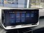 Peugeot 2008 1.2 Hybrid 145 PK Allure Automaat | € 4000 DEMO VOORDEEL | 2025 Auto | Hybride Elektrisch rijden met Automaat | Keyless entry/Start | Parkeercamera 360 graden | Stoelverwarming | LED Verlichting | Navigatie via Telefoon | 17" Lichtmetalen Velgen | Cruise & Climate Control | Dode Hoek Bewaking |