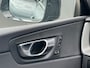 Volvo XC60 T6 Plug-in hybrid AWD Plus Dark | Trekhaak | Gelaagd Glas | Sportstoelen | Panoramadak | Camera | Half-Leder