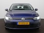 Volkswagen Golf 1.0 eTSI Life Virtual cockpit / Adaptive cruise / Navi /Parkeersensoren / Sfeerverlichting