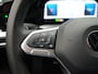Volkswagen Golf 1.0 eTSI Life Virtual cockpit / Adaptive cruise / Navi /Parkeersensoren / Sfeerverlichting