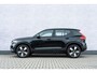 Volvo XC40 T2 Momentum Aut. | Park Assist V+A | Parkeercamera | 19" Lichtmetalen Velgen | Navigatie | Apple CarPlay & Android Auto |