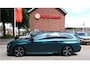 Peugeot 308 SW 1.6 Plug-in Hybrid 180 Pk. *** GT *** Pareltje ! Open Schuifdak * Navigatie * Stoel- en Stuurverwarmiing * Massage AGR Stoelen * Trekhaak * Vingerhoets; Vierde Generatie Eersteklas Service. Al meer dan 100 jaar........