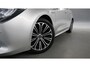 Toyota Corolla 1.8 136pk Hybrid Dynamic / Navigatie / Stoelverwarming / Camera