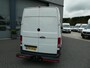 Volkswagen Crafter 35 2.0 TDI 180 pk L3H3 ( L2H2) airco, apple carplay ,camera ,trekhaak