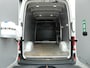 Volkswagen Crafter 35 2.0 TDI 180 pk L3H3 ( L2H2) airco, apple carplay ,camera ,trekhaak