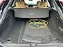Volvo V90 2.0 T8 AWD Momentum / Navigatie / Climate Control / Cruise Control Adaptief / Achterklep Elektrisch / Trekhaak 2100 KG Trekgewicht / Lederen bekleding /