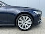 Volvo V90 2.0 T8 AWD Momentum / Navigatie / Climate Control / Cruise Control Adaptief / Achterklep Elektrisch / Trekhaak 2100 KG Trekgewicht / Lederen bekleding /