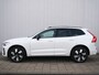 Volvo XC60 2.0 T6 350pk Plug-in hybrid AWD Ultimate Dark Navigatie / 20 inch / Camera / Pano-dak