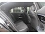 Mercedes-Benz C-klasse 180 AMG Line / Camera / Leder&Alcantara / 18'' / Navigatie / DAB / Dodehoek / Stoelverwarming / Cruise Control