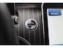 Mercedes-Benz C-klasse 180 AMG Line / Camera / Leder&Alcantara / 18'' / Navigatie / DAB / Dodehoek / Stoelverwarming / Cruise Control