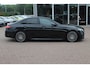 Mercedes-Benz C-klasse 180 AMG Line / Camera / Leder&Alcantara / 18'' / Navigatie / DAB / Dodehoek / Stoelverwarming / Cruise Control
