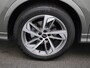 Audi Q3 35 TFSI S edition | 19'' LM velgen | Ambianceverlichting | Verwarmde voorstoelen | Camera | Apple Carplay / Android Auto | Assistentie pakket |