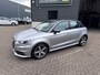 Audi A1 Sportback 1.0 TFSI Adrenalin S-line en Navi. 17 inch. velgen