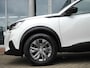 Peugeot 2008 1.2 PureTech Active Pack | Navigatie | Parkeersensoren achter | Cruise control | Climate control | Lage km.stand | Lichtmetalen velgen | Regensensor