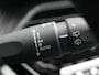 Peugeot 2008 1.2 PureTech Active Pack | Navigatie | Parkeersensoren achter | Cruise control | Climate control | Lage km.stand | Lichtmetalen velgen | Regensensor