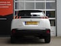 Peugeot 2008 1.2 PureTech Active Pack | Navigatie | Parkeersensoren achter | Cruise control | Climate control | Lage km.stand | Lichtmetalen velgen | Regensensor