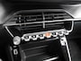 Peugeot 2008 1.2 PureTech Active Pack | Navigatie | Parkeersensoren achter | Cruise control | Climate control | Lage km.stand | Lichtmetalen velgen | Regensensor