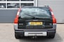 Volvo XC70 2.5 T MOMENTUM / AIRCO / CRUISE CONTROL / TREKHAAK