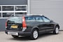 Volvo XC70 2.5 T MOMENTUM / AIRCO / CRUISE CONTROL / TREKHAAK